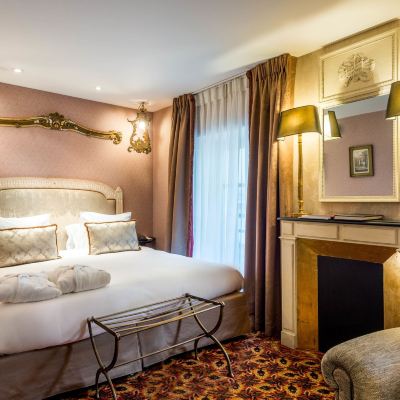 Superior Room Hôtel Chateaubriand Paris Promo Code