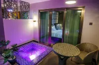 Eloisa Royal Suites