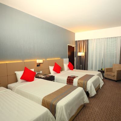 Bilik Deluxe Berempat Kupon Raia Hotel & Convention Centre Alor Setar