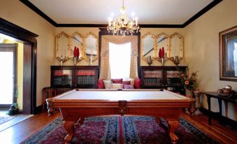 Governor's Mansion - Housity