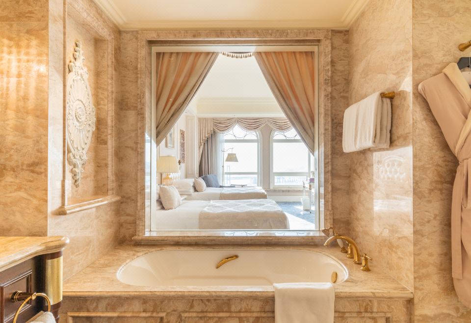 尊贵海景双床房