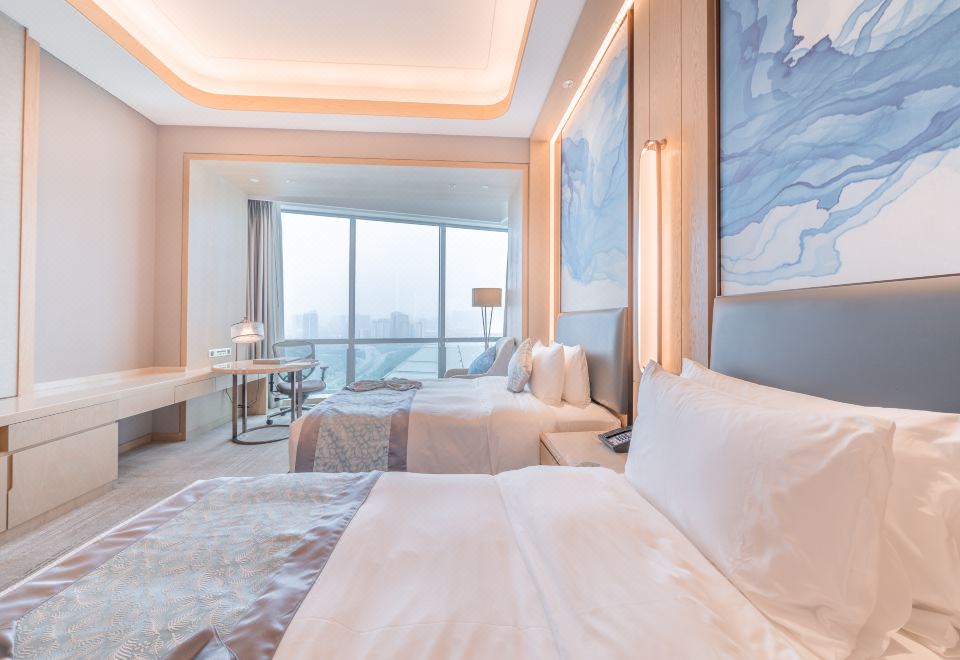 豪华湖景双床房（民歌湖夜景）