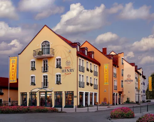 Hotel Henry