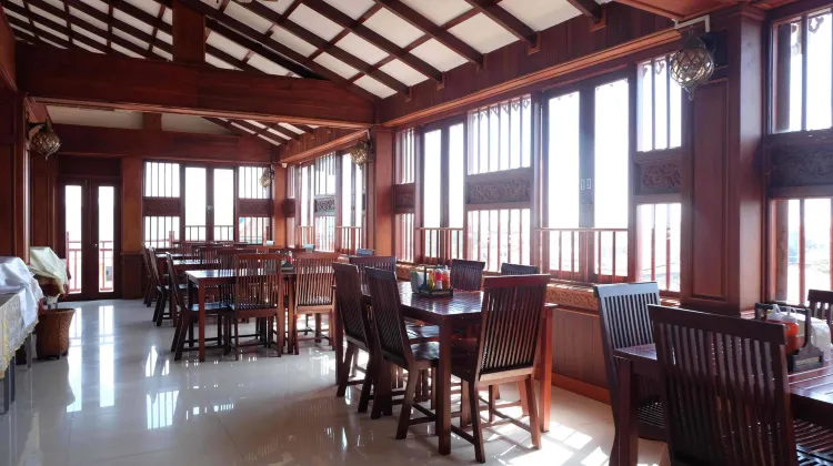 Manorom Boutique Hotel 食事・レストラン