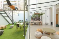 WOT Patio Social Hotele w: 