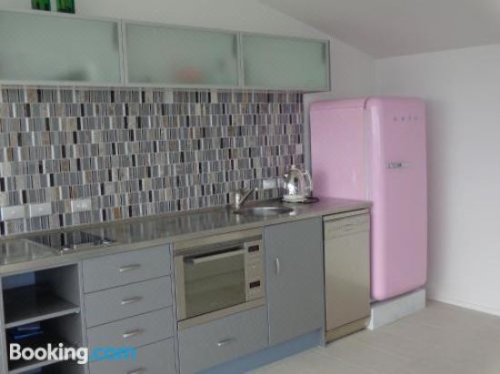 The Nikau Loft Apartment with Sea View