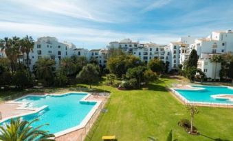 Vacation Marbella I Contemporary Central Apartment, Swimming-Pool