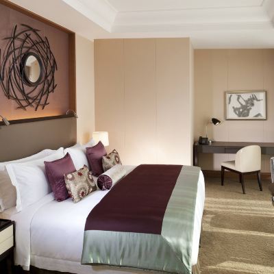 市景至尊豪華特大床套房 大阪瑞吉飯店優惠