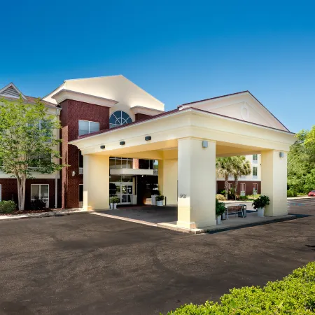 Holiday Inn Express & Suites DAPHNE-SPANISH FORT AREA by IHG