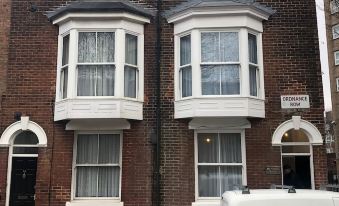 Old Victory House Homestay - Housity