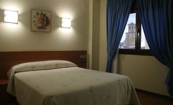 Hotel Zaravencia - Housity
