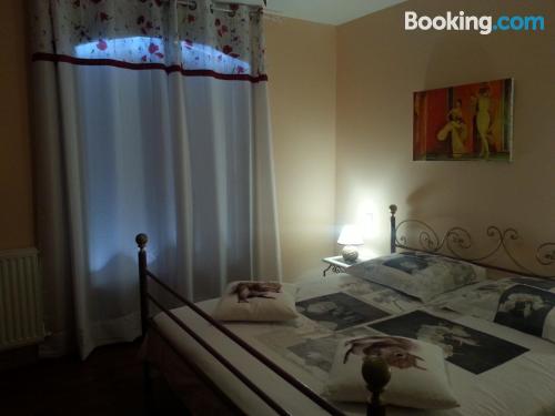 双人房（带公共浴室）