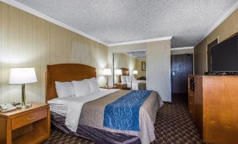 Quality Inn & Suites Los Angeles Airport - LAX