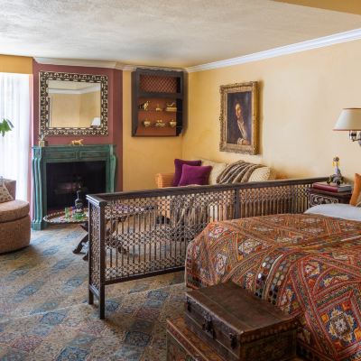 Junior Queen Suite Petit Ermitage Promo Code