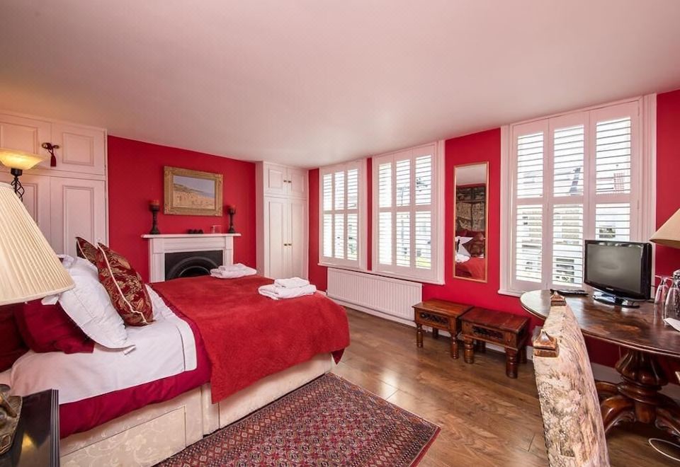 The Ville's Bed & Breakfast