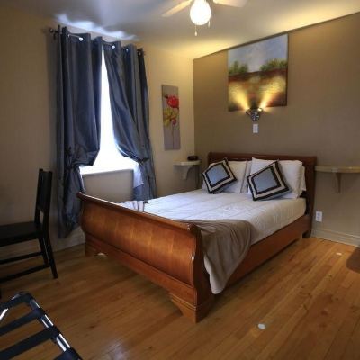 Economy Room, 1 Double Bed, Private Bathroom, City View