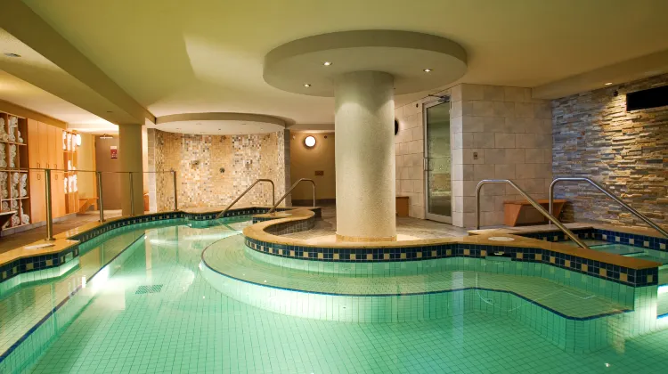 バンフ カリブー ロッジ アンド スパ 施設