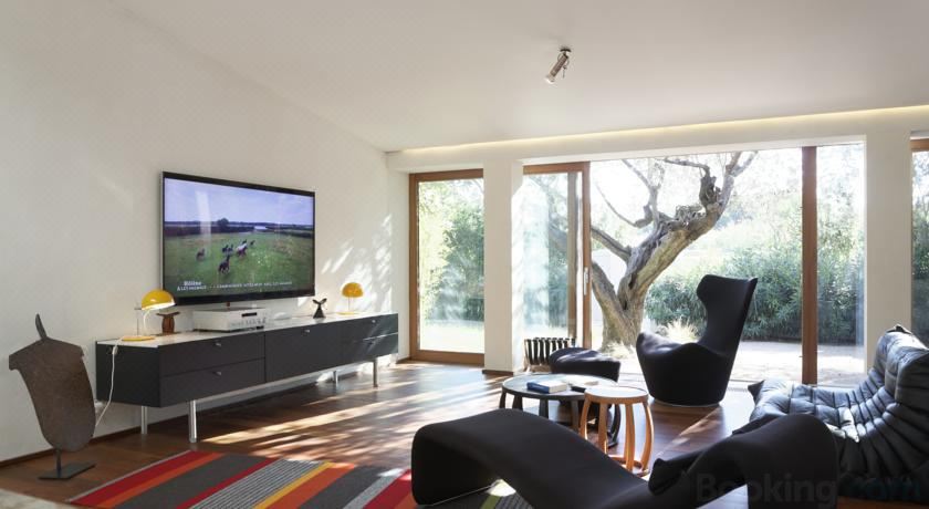 带私人泳池的五卧室别墅