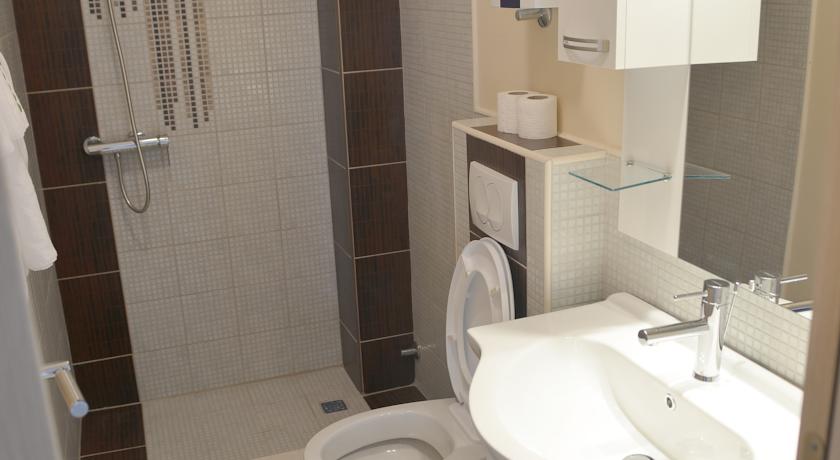 带天井的一室公寓