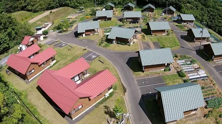 舞鶴ふるるファーム コテージ 外観