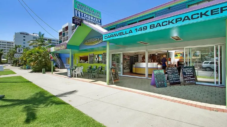 Caravella Backpackers 外観