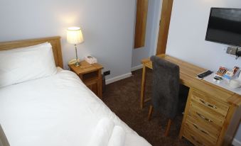 The Fernbank Hotel - Housity