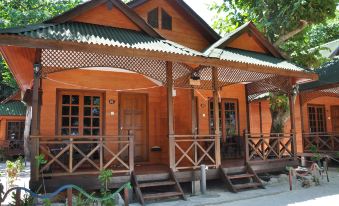 New Cocohut Chalet