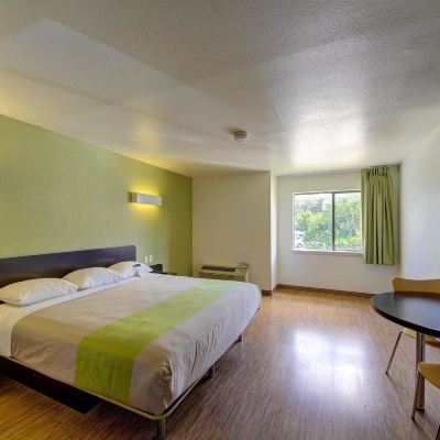 Deluxe Room, 1 King Bed, Non Smoking, Refrigerator&Microwave