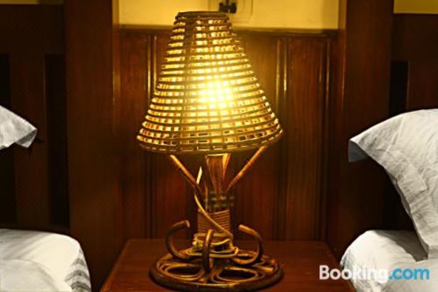 豪华特大号床间