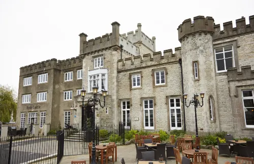 Ryde Castle by Greene King Inns