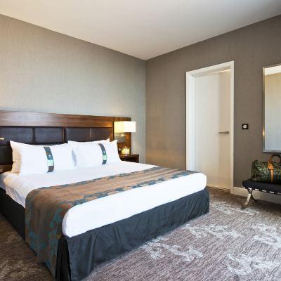 行政特大床房 假日度假尼斯酒店優惠