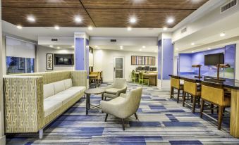 Holiday Inn Express & Suites Dallas NW - Farmers Branch