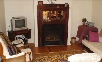 Albury Cottages - Housity