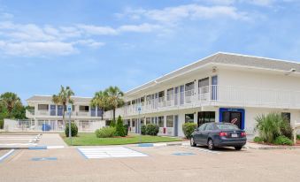 Motel 6 Gulfport, MS – Airport