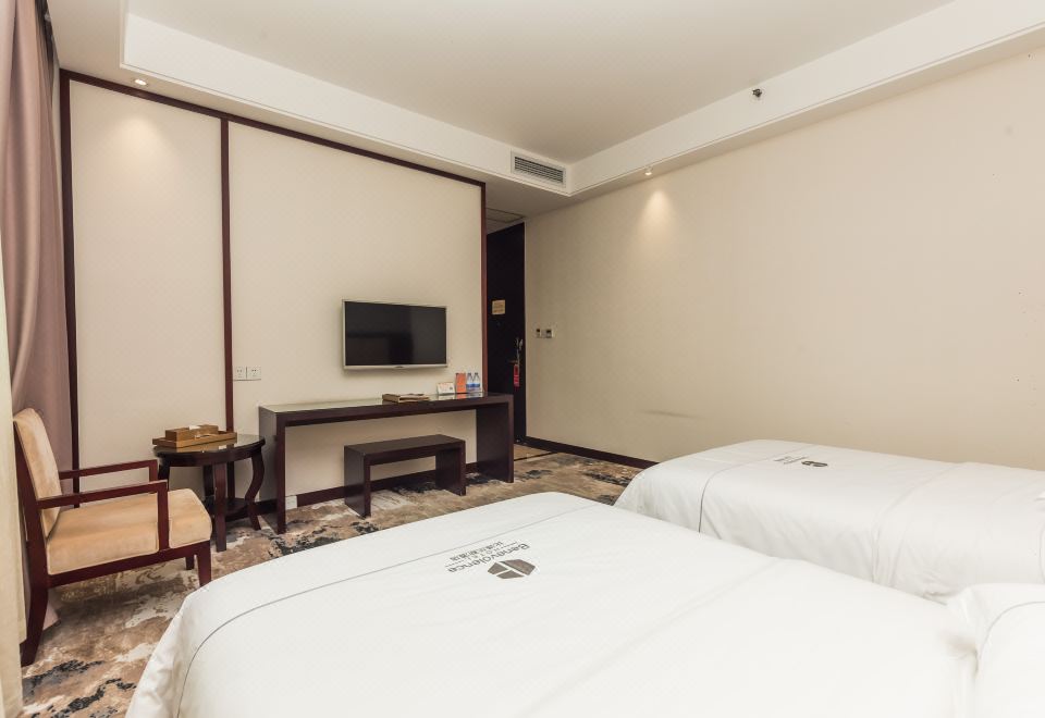 商務雙床房:靜謐山景+舒享大浴室