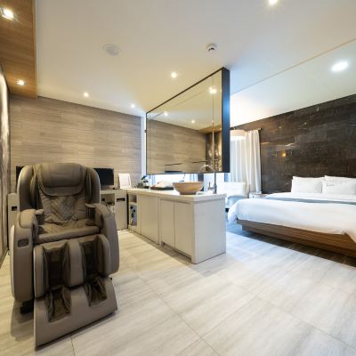 Deluxe (2F Terrace, Massage Chair, Jetted SPA)