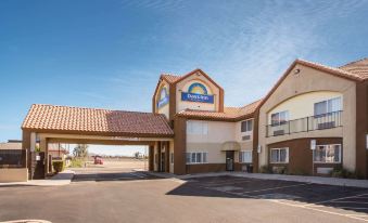 Days Inn by Wyndham Phoenix North