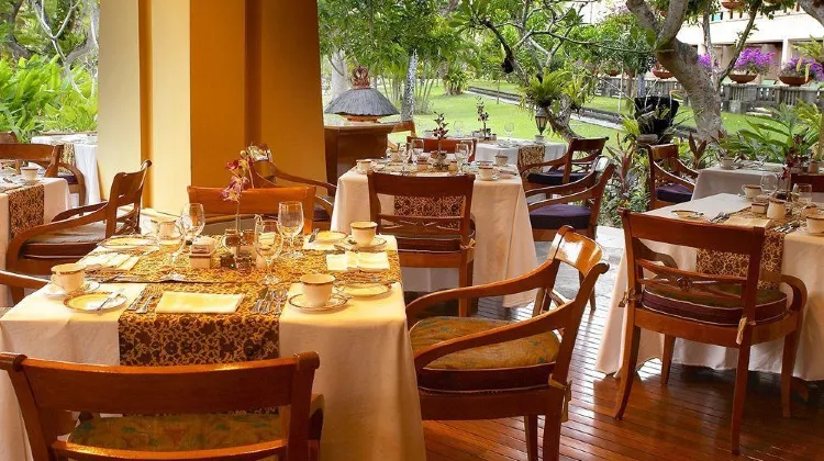 峇裡島努沙杜阿海灘Spa飯店 餐廳