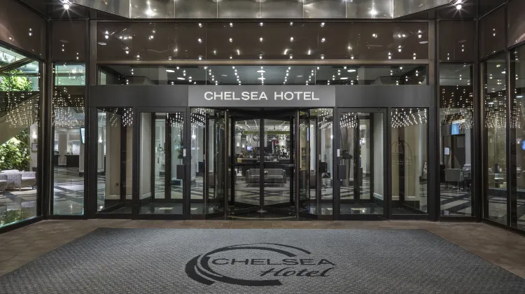 Chelsea Hotel Toronto Exterior