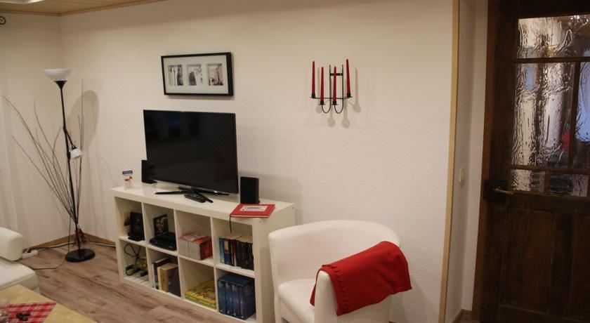 两卧室公寓 - 带露台