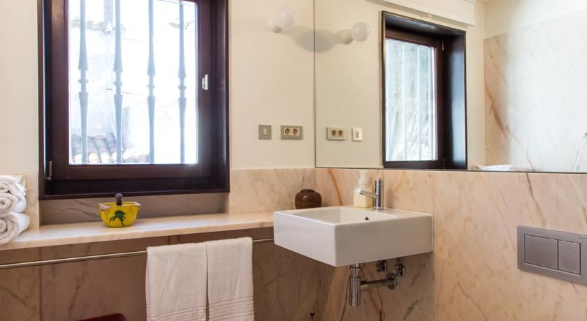 园景豪华双人或双床间