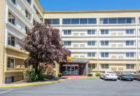 Ramada by Wyndham Downtown Spokane