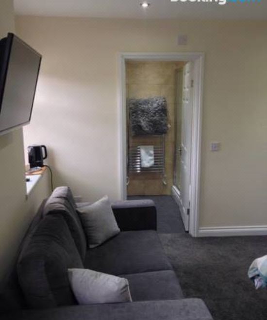 双人房（带独立浴室）