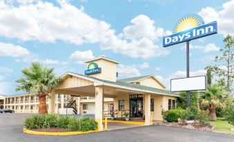 Days Inn by Wyndham Snyder