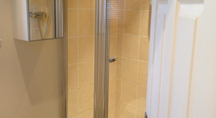 雙人或雙床間 - 帶淋浴