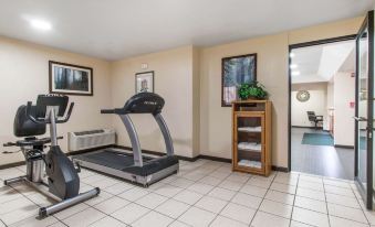 Quality Inn & Suites Redwood Coast