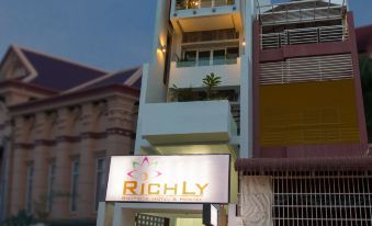 Richly Boutique Hotel & Hostel