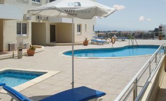 Apartment with 2 Bedrooms in Larnaca, with Wonderful Sea View, Pool AC