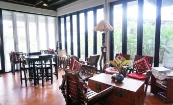 Baan Ongkharak Bed & Breakfast