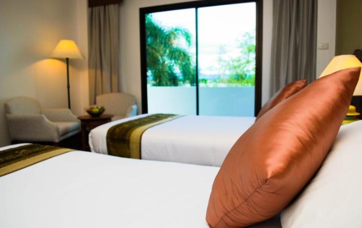 高级河景双床房